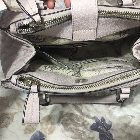 Pretty Pink Guess Purse - Picture 2 of 4